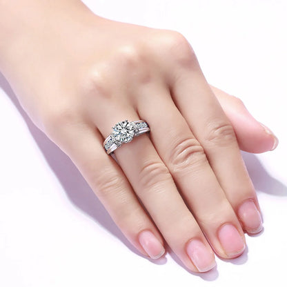 Real 2 Carats Moissanite Rings for Women Solid 925 Sterling Silver Wedding Band Luxury Female Jewelry Accessories Gift for Girls